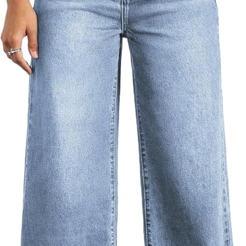 Relaxed Boyfriend-Style Straight-Leg Jeans